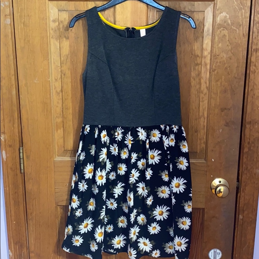 Gray sleeveless Sunflower Dress